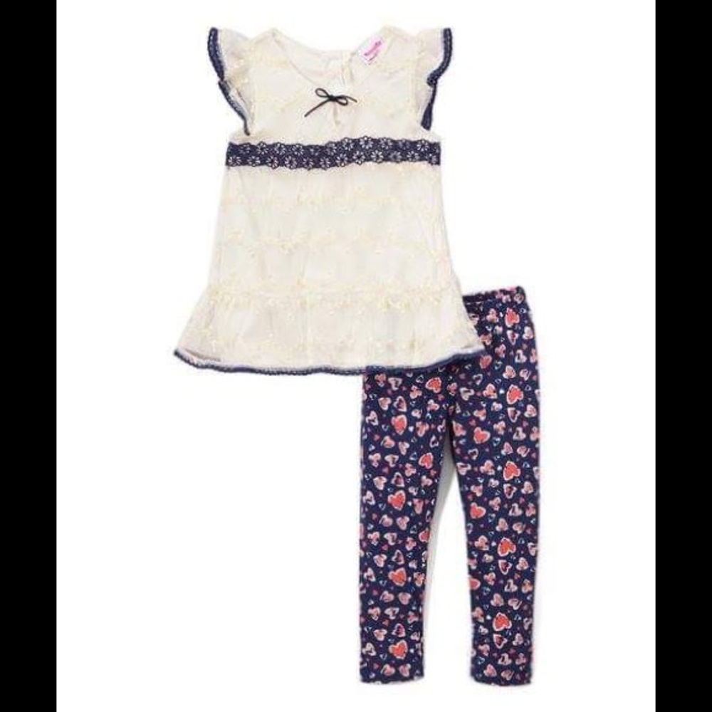 Nannette Lace Angel-Sleeve Tunic & Heart Leggings